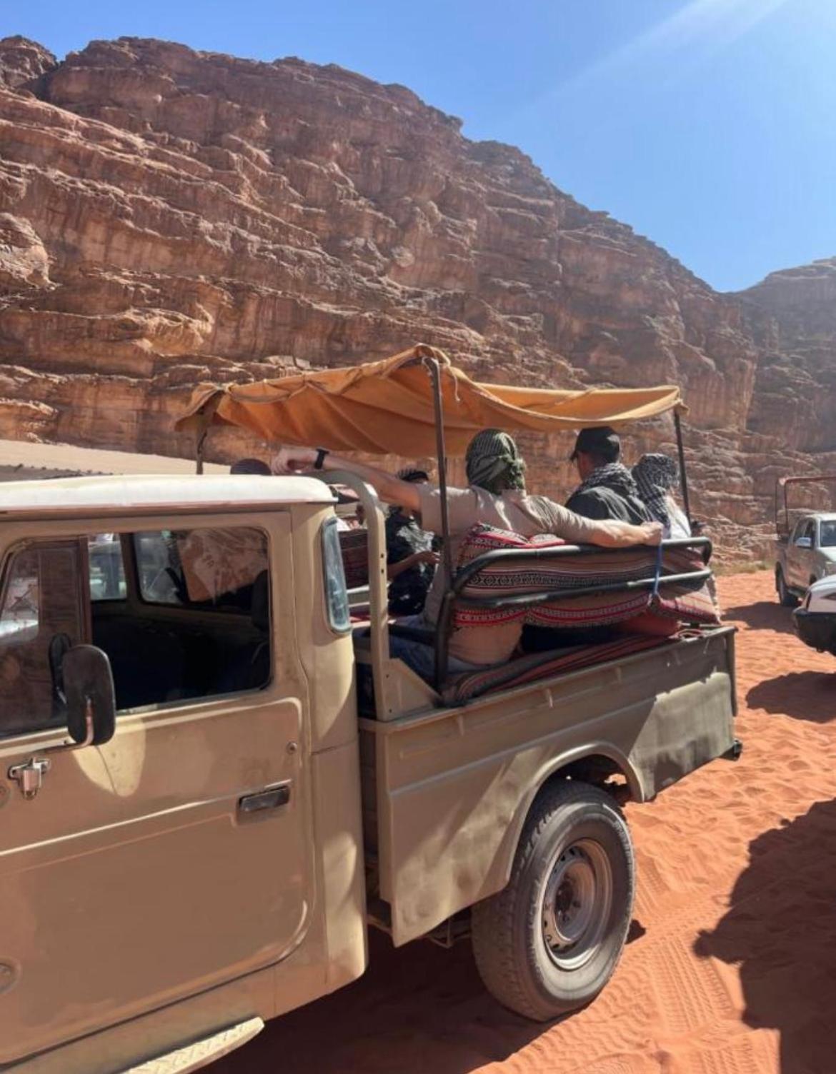 Wadi Rum Starlight Camp Hotel Екстериор снимка