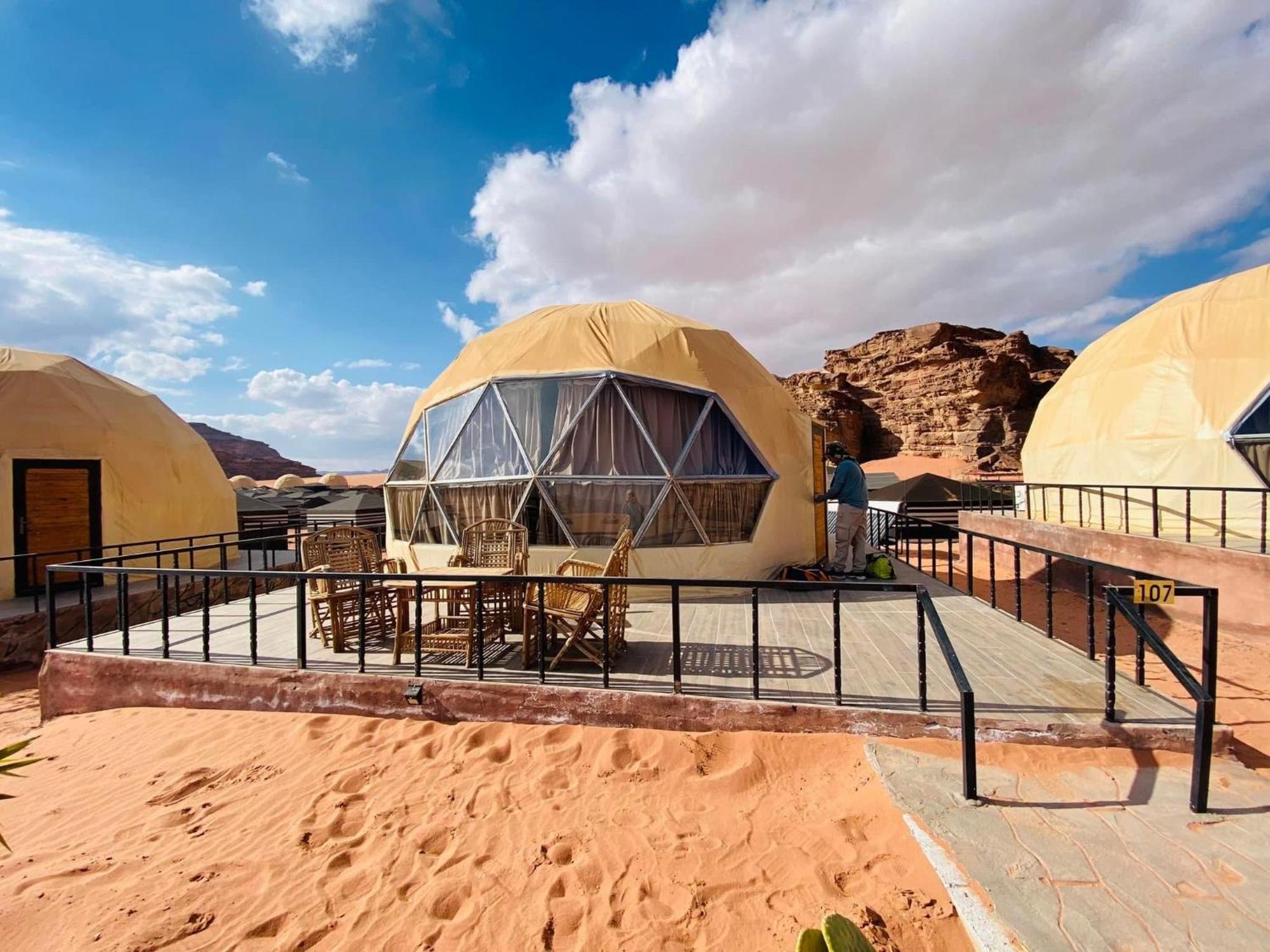 Wadi Rum Starlight Camp Hotel Екстериор снимка