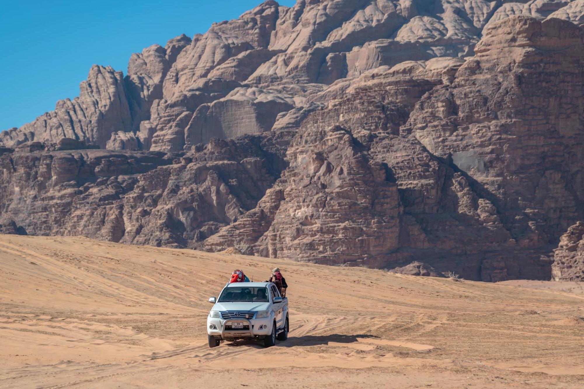 Wadi Rum Starlight Camp Hotel Екстериор снимка